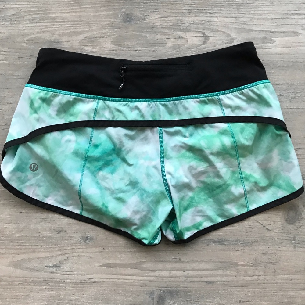 lululemon athletica Green and Black Women Shorts